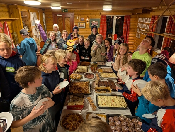 Kakefest med mye heder og ære Kakefest med mye heder og ære