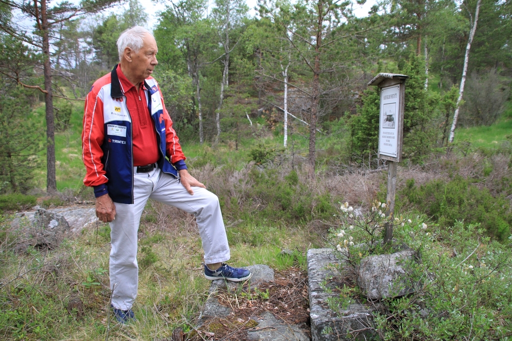 Minneord Einar Haugen